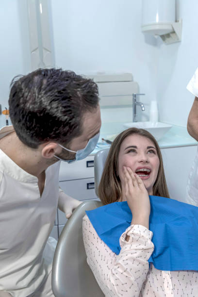 Best Broken Tooth Emergency  in Bridgeport, NE